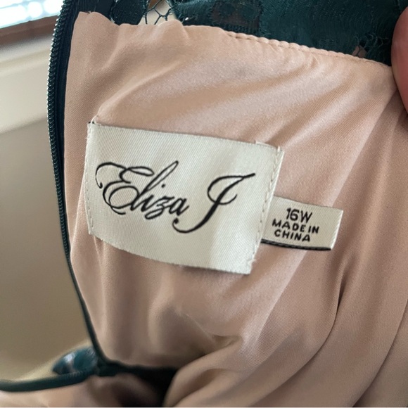 ELIZA J Cap Sleeve Lace Fit & Flare Dress Green with Belt - Picture 8 of 9